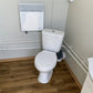 Doppelter Sanitärcontainer mit Abwassertank – WC-Container mit integriertem Fäkalientank