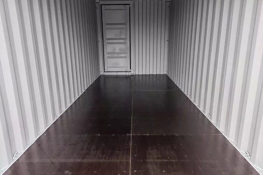 Dreitüriger 20-Fuß-Seecontainer (Ref: 1009)